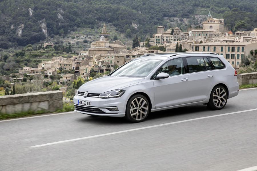  Volkswagen Golf TDI Variant 2017 года  (WW) (фото 13 из 31)